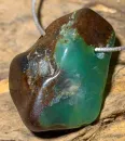 chrysopras-anhaenger-edelstein-heilstein-trommelstein-gebohrt