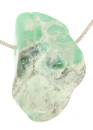 chrysopras-anhaenger-edelstein-heilstein-trommelstein-gebohrt