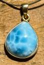 larimar-anhaenger-edelstein-trommelstein-heilstein-gebohrt
