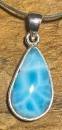 larimar-anhaenger-edelstein-trommelstein-heilstein-gebohrt