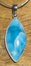 larimar-anhaenger-edelstein-trommelstein-heilstein-gebohrt