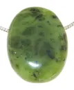 jade-trommelstein-anhaenger-edelstein-heilstein-schmuck
