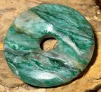 prasem-donut-edelstein-anhaenger-trommelstein-heilstein-schmuck