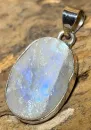 mondstein-anhaenger-edelstein-heiilstein-schmuck-silber