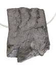 Schungit-edelschungit-anhaenger-trommelstein-edelstein-heilstein-schmuck-edelsteinschmuck-gebohrt